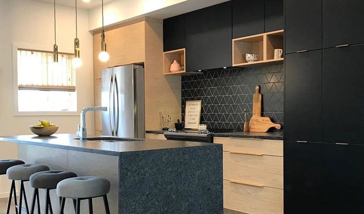   Kitchen Image 2