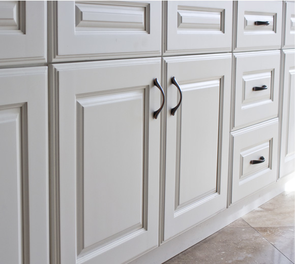 What’s the difference between Melamine and Thermofoil Cabinetry?